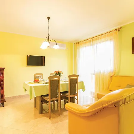 Stunning Home In Cukrici With Wifi * Cukrici