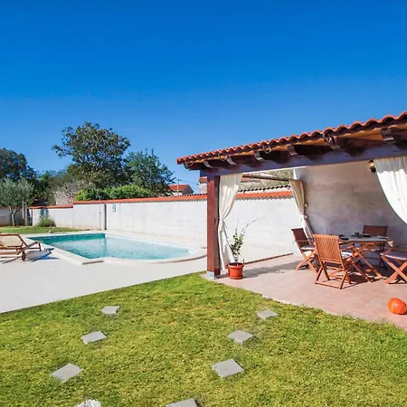Holiday home Stunning Home In Cukrici With Wifi